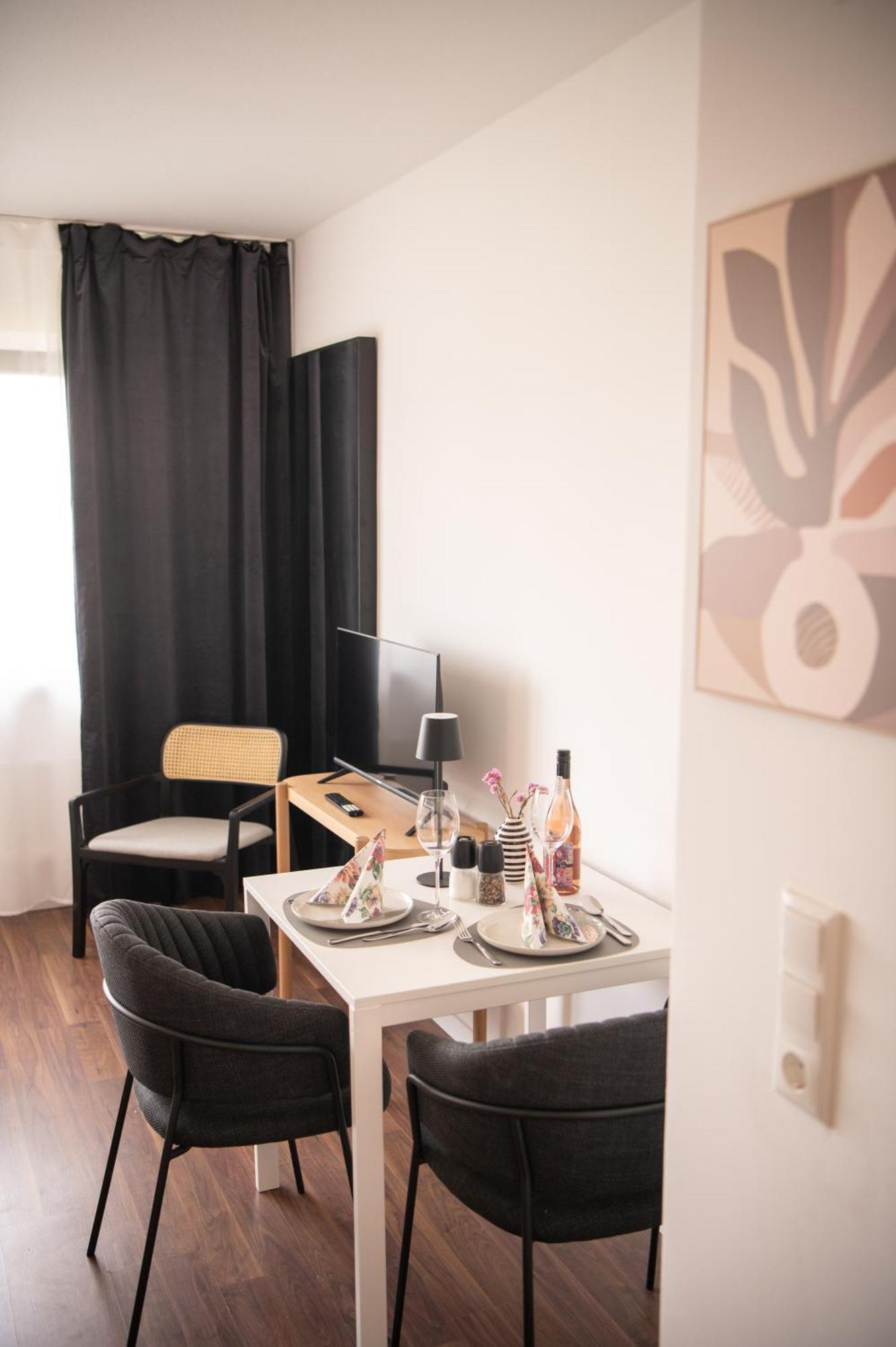 Apartments Strauss Near Bs-Hauptbahnhof Brunswick Exterior foto